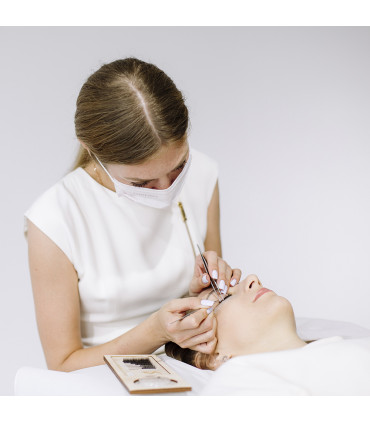 Schulungen 1. STUFE BASISKURS - Wimpernverlängerung 1:1 für Anfänger