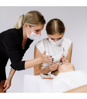 Schulungen 2. STUFE PERFEKTIONSKURS - Makellose Wimpernverlängerung