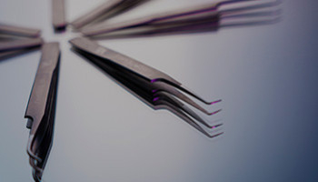 How to Choose the Right Tweezers for Eyelash Extensions?