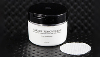 Lint-Free Makeup Remover Pads: Why Are They Better Than Regular Pads?